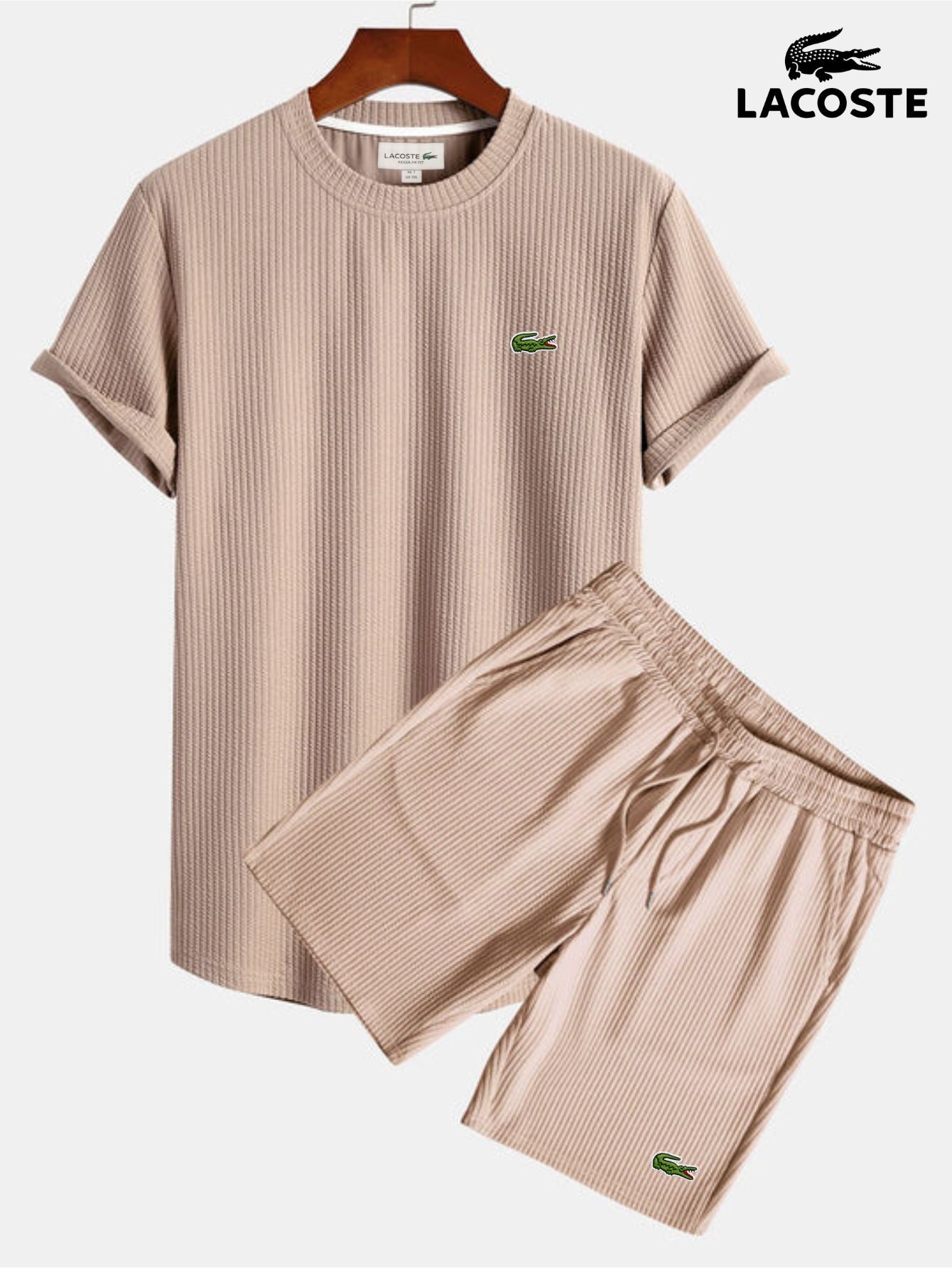 ᏞΑᏟОՏᎢΕ – Lässiges Outfit für den Sommer