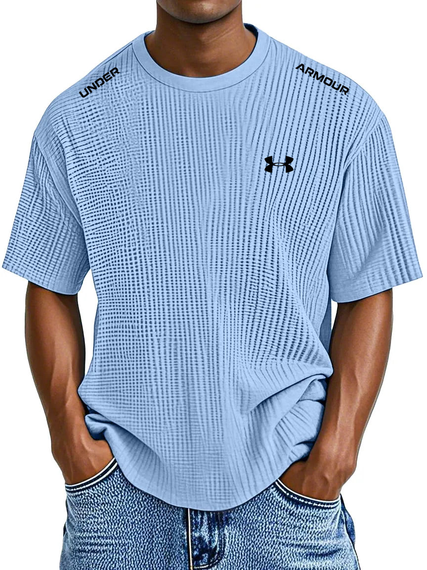 ՍΝᎠΕᏒ ΑᏒᎷОՍᏒ - Lässiges T-Shirt mit geprägtem Rundhalsausschnitt